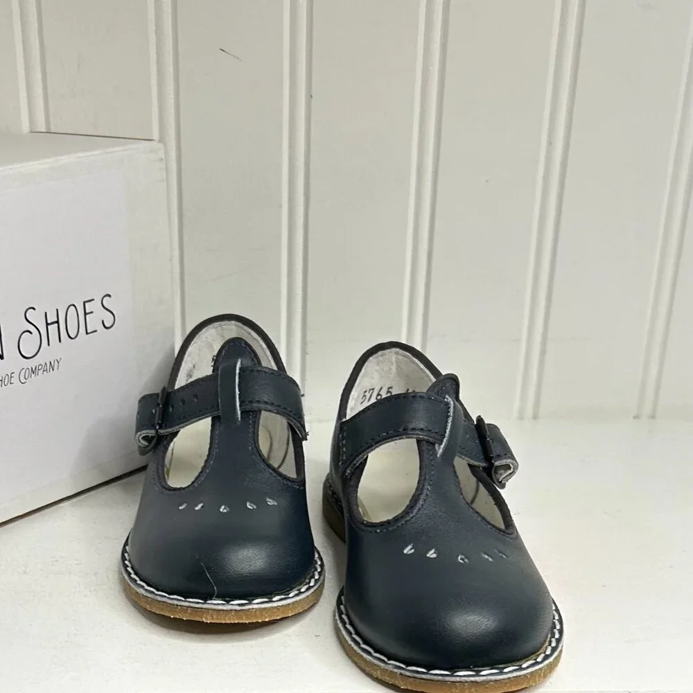 Zimmerman Flora t-Strap in Navy Toddler Girls Mary Janes Size 6.5 Toddler N